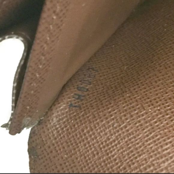 Louis Vuitton Monogram Portefeiulle Sarah Long Bifold Wallet /R5066 - Picture 8 of 8